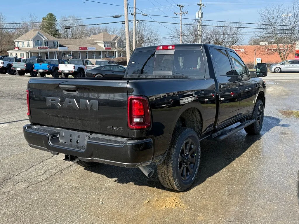 New 2026 Diamond Black Crystal Pearl-Coat Exterior Paint RAM Tradesman image 6