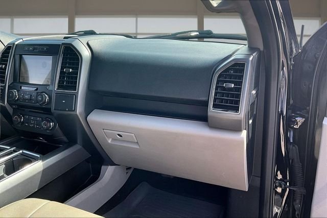 Used 2018 Black Ford XLT image 17