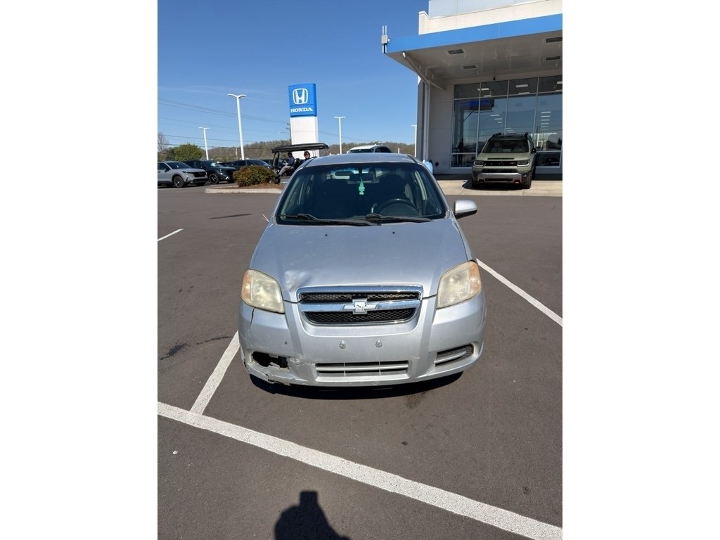 2011 Chevrolet Aveo 1LT
