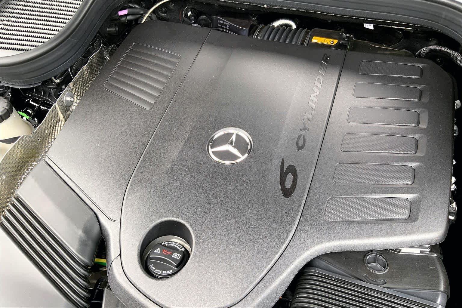 New 2026 Black Mercedes-Benz GLE 450 image 27