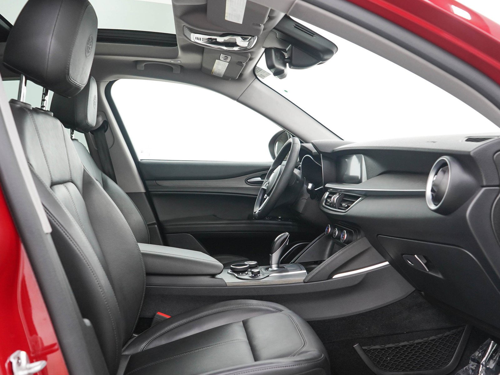 Used 2019 Alfa Rosso Alfa Romeo Ti image 13
