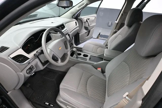 Used 2014 Gray Chevrolet LS image 21