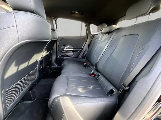 Used 2025 Black Mercedes-Benz GLA 250 image 15