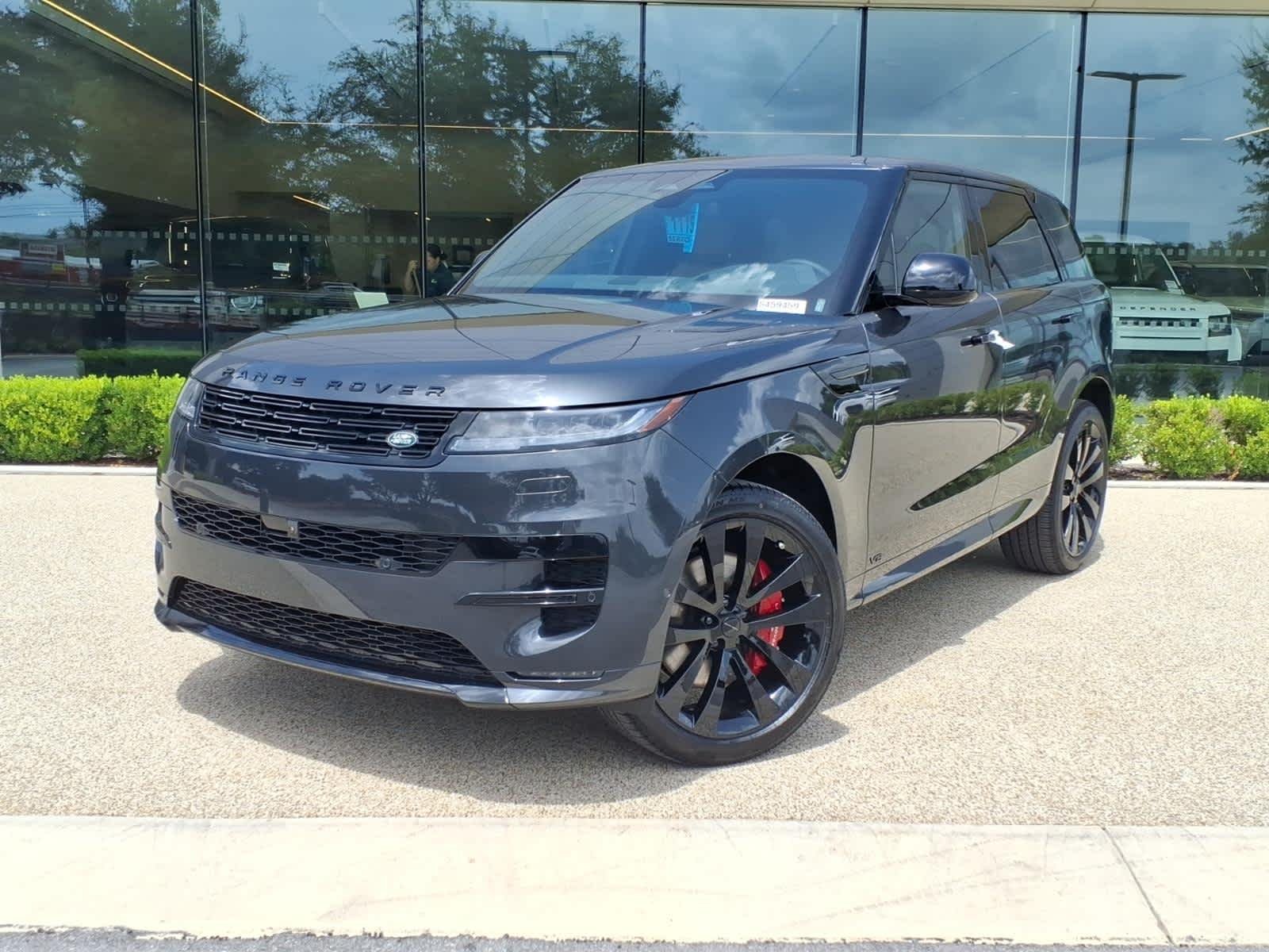 New 2026 Range Rover Sport Dynamic SE