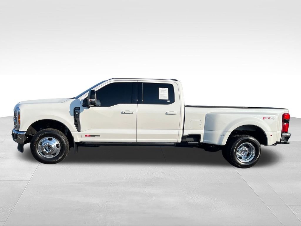 Used 2026 White Ford Lariat image 2