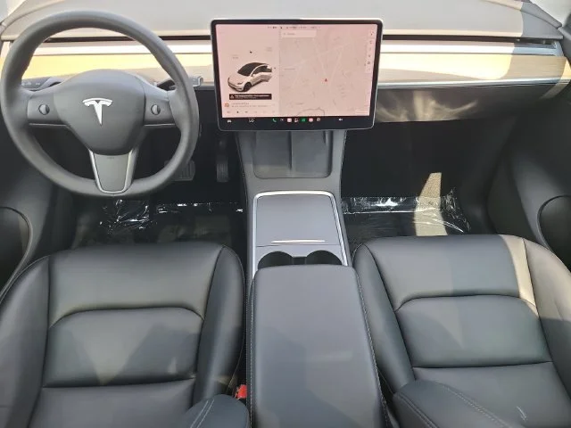 Used 2021 White Tesla Long Range image 15