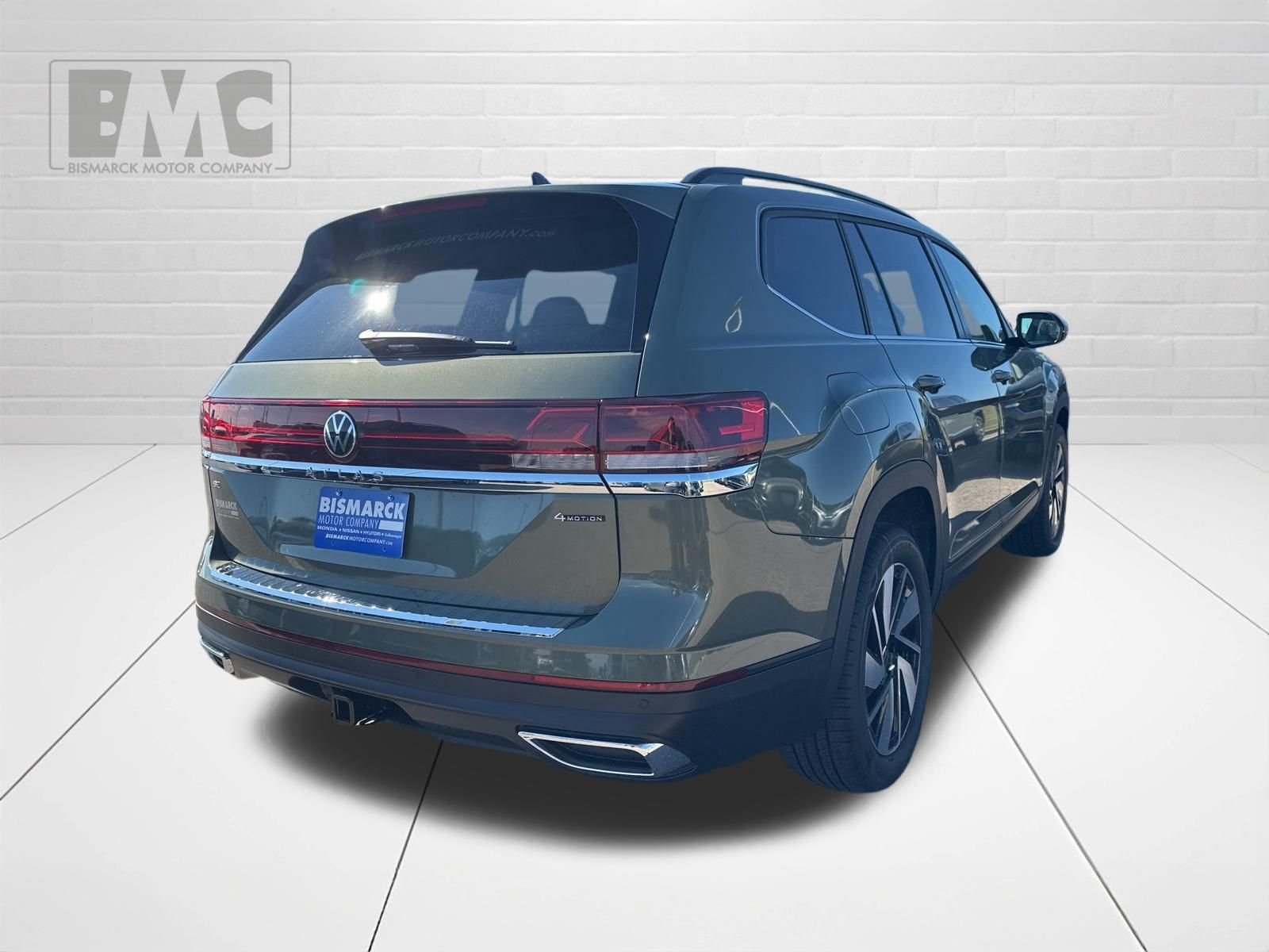 New 2026 Green Volkswagen 2.0T SE w/Technology image 3
