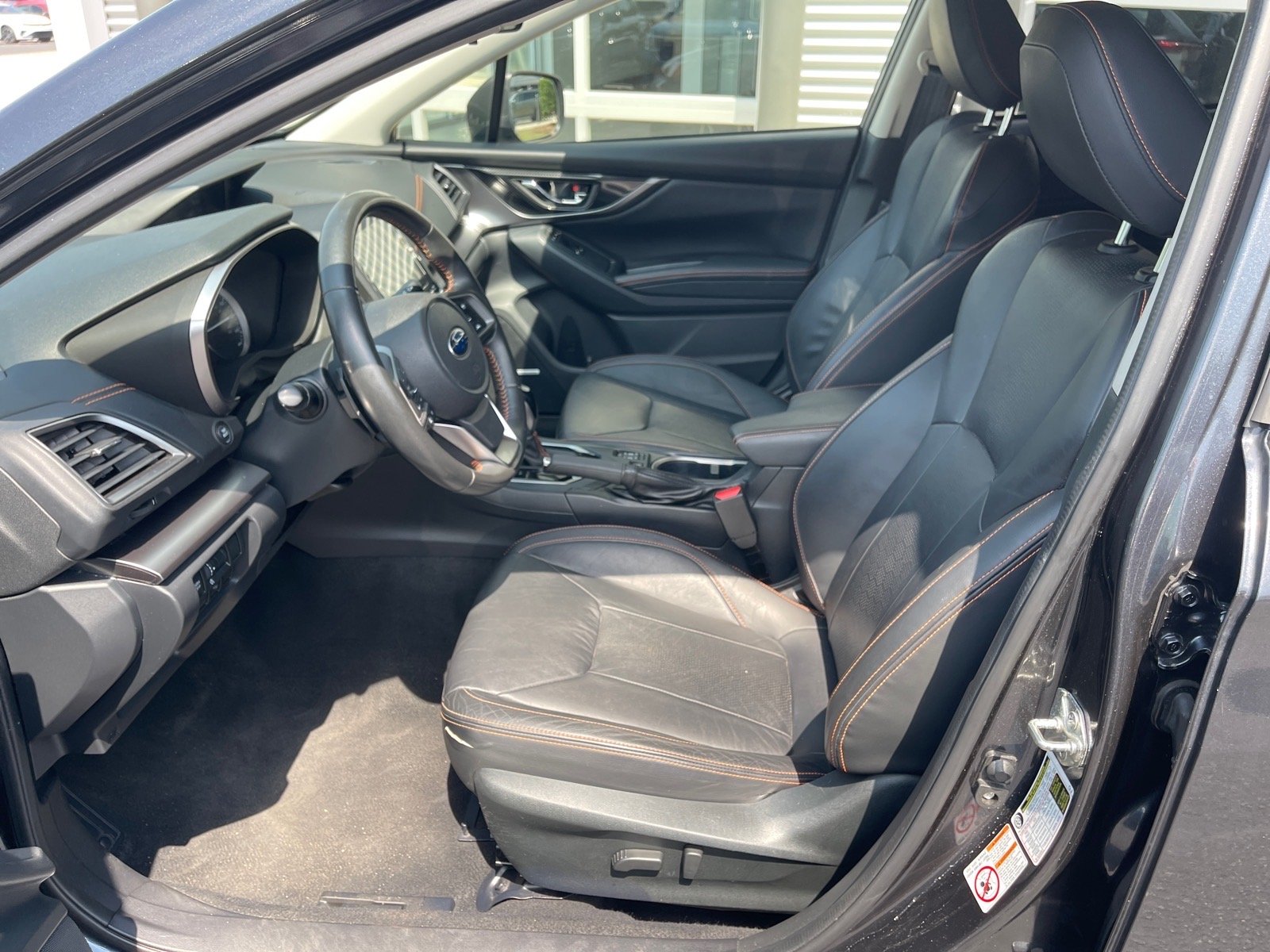 Used 2018 Dark Gray Metallic Dgm Subaru 2.0i Limited image 10
