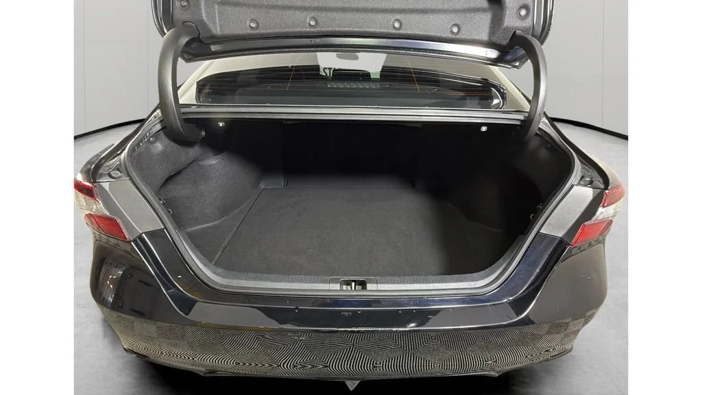 2021 Toyota Camry SE - Photo 27