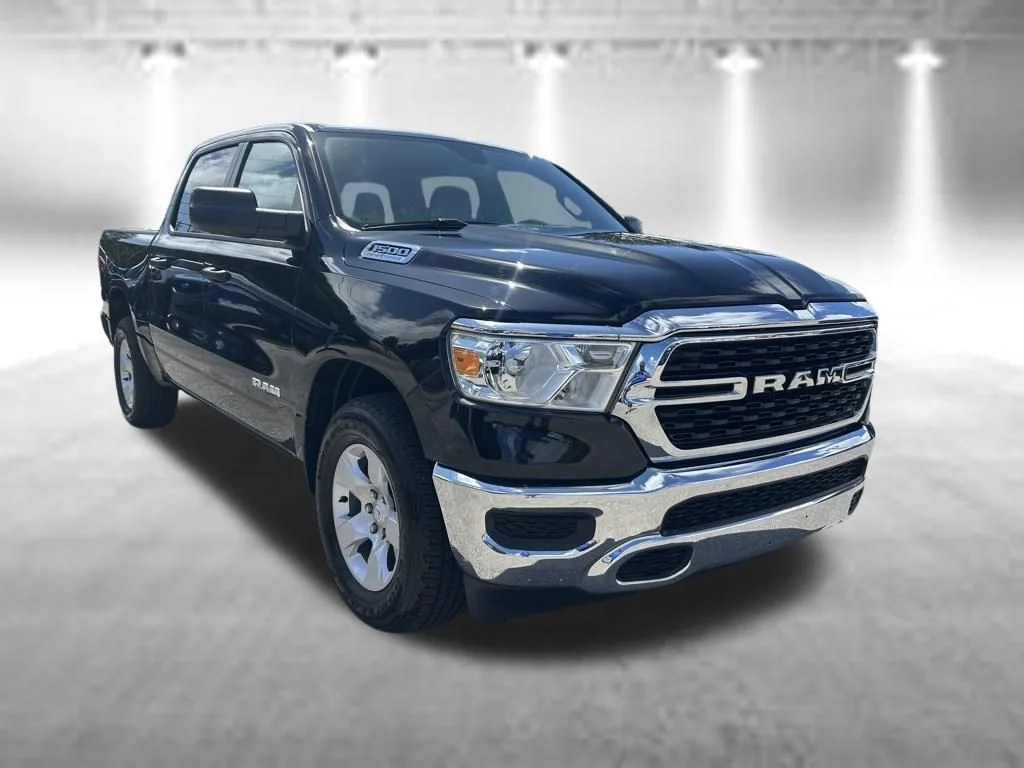 Certified Used 2024 Diamond Black Ram Big Horn/Lone Star image 2