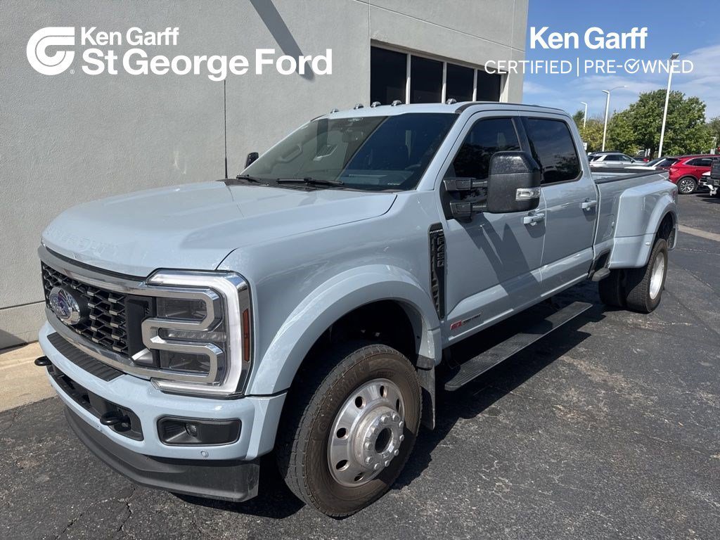 2026 Ford F-450 Platinum 4x4 Crew Cab 8' Box DRW's photo