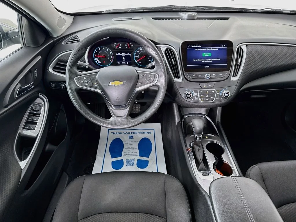 Used 2025 Gray Chevrolet LT image 27