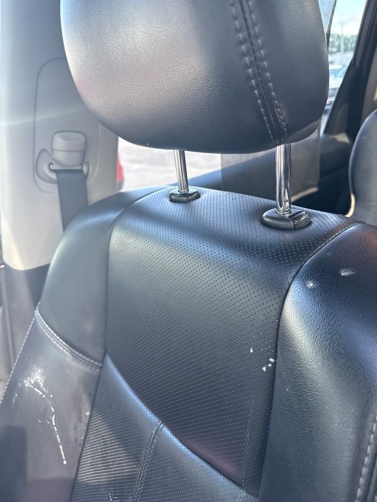 Used 2020 Gray Nissan Platinum image 3