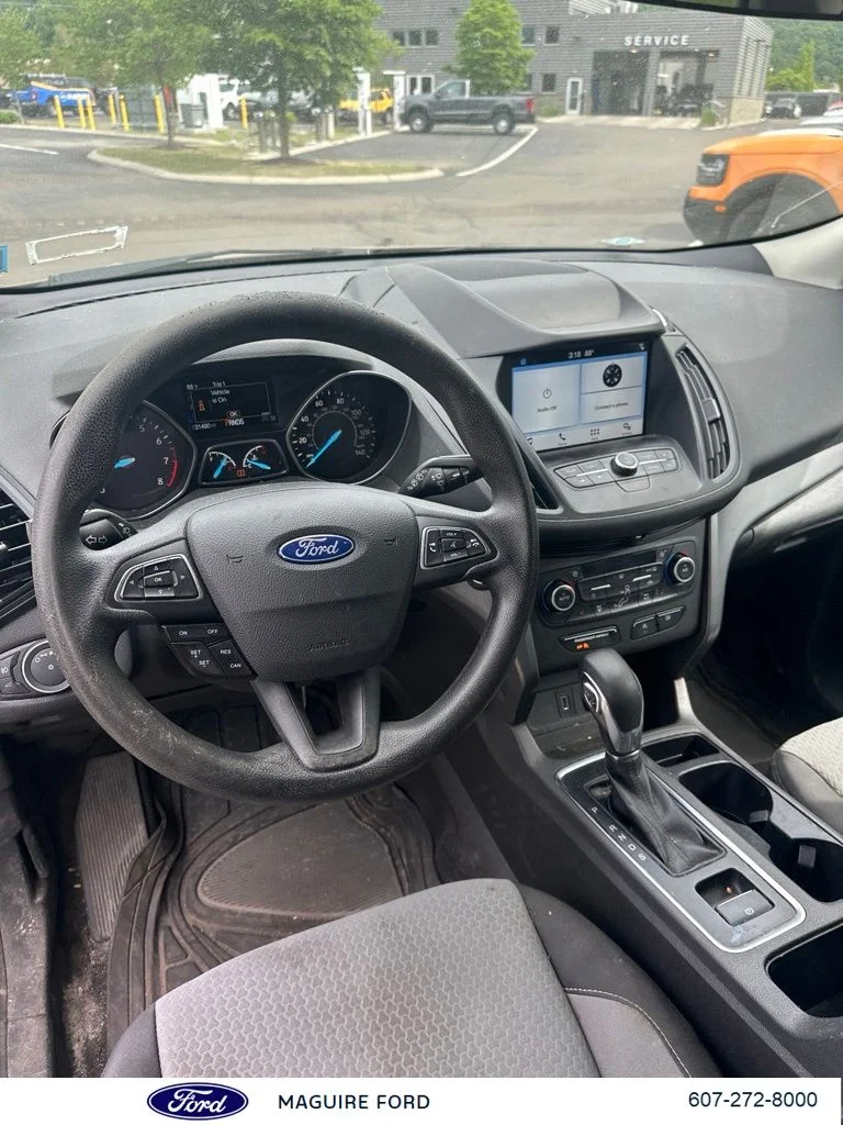 Used 2019 Black Metallic Ford SE image 15