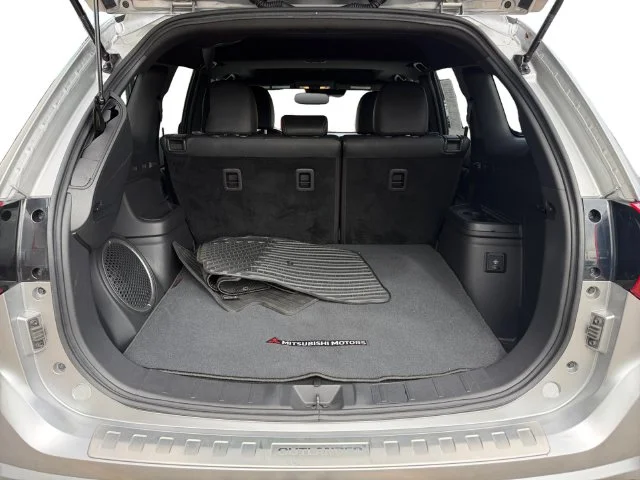 Used 2019 Silver Mitsubishi GT image 38