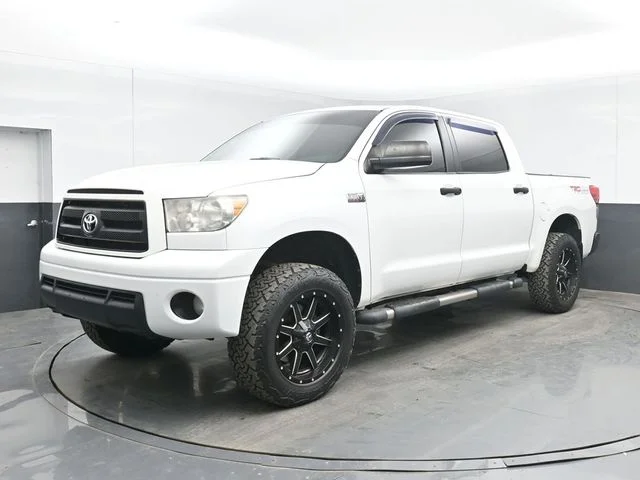 Used 2011 White Toyota Grade image 9