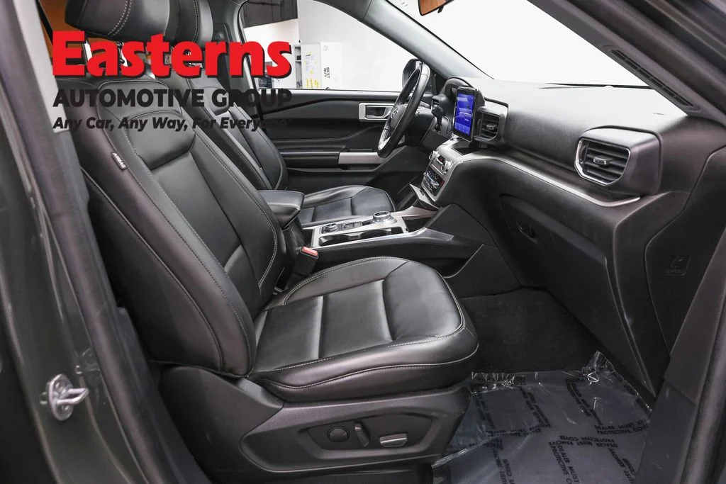 Used 2022 Green Ford XLT image 25