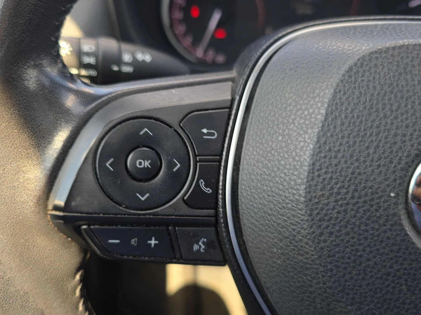 Used 2020 Super White Toyota TRD Off-Road image 15