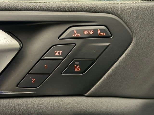Used 2024 Skyscraper Gray Metallic BMW xDrive40i image 20