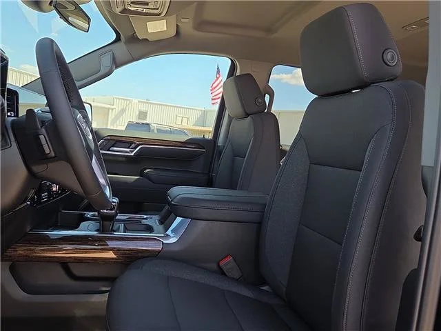 New 2026 Onyx Black GMC Elevation image 12