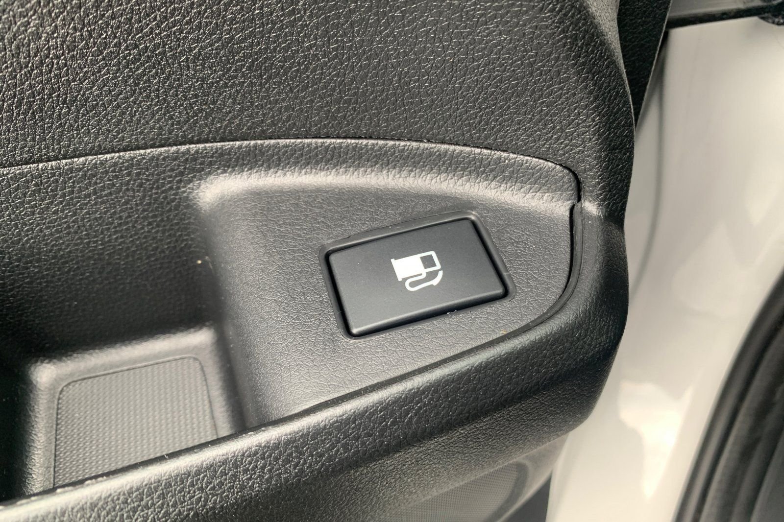 Certified Used 2025 White Honda RTL image 35
