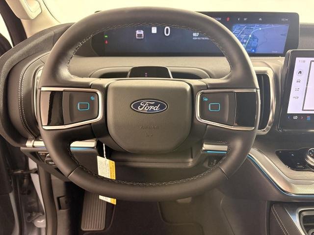 New 2026 Glacier Gray Metallic Tri-Coat Ford Platinum® image 74