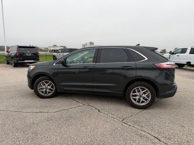 Used 2024 Green Metallic Ford SEL image 8