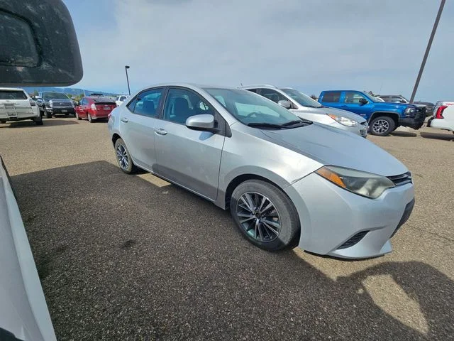 Used 2014 Classic Silver Metallic Toyota LE image 6