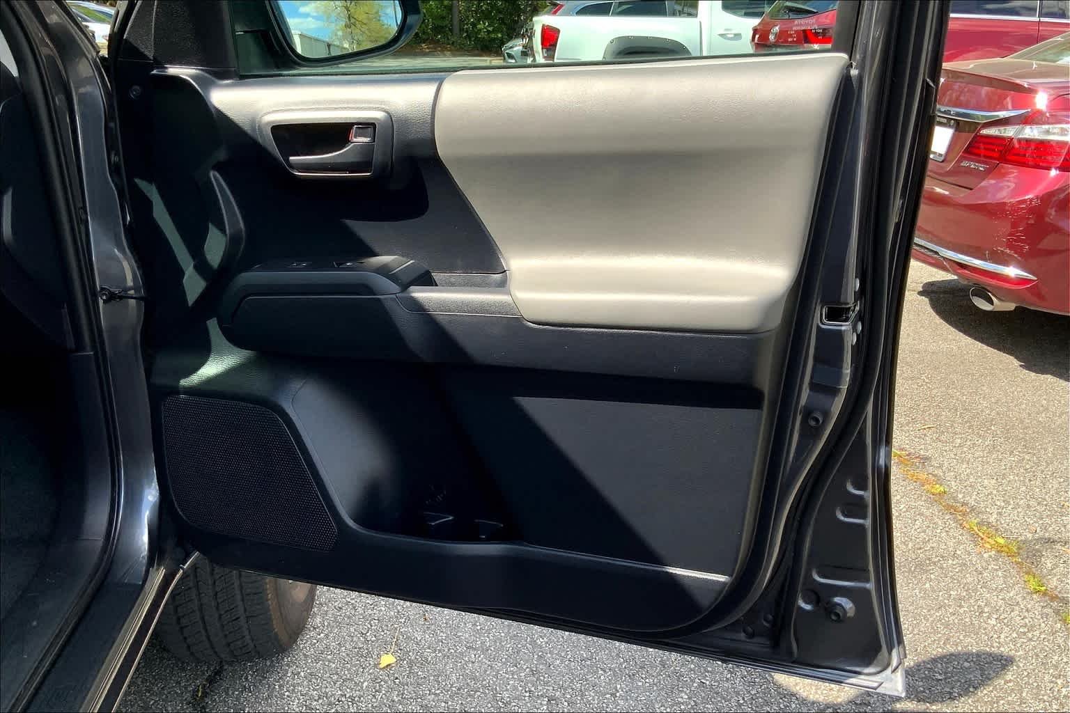 Used 2019 Magnetic Gray Metallic Toyota SR image 17