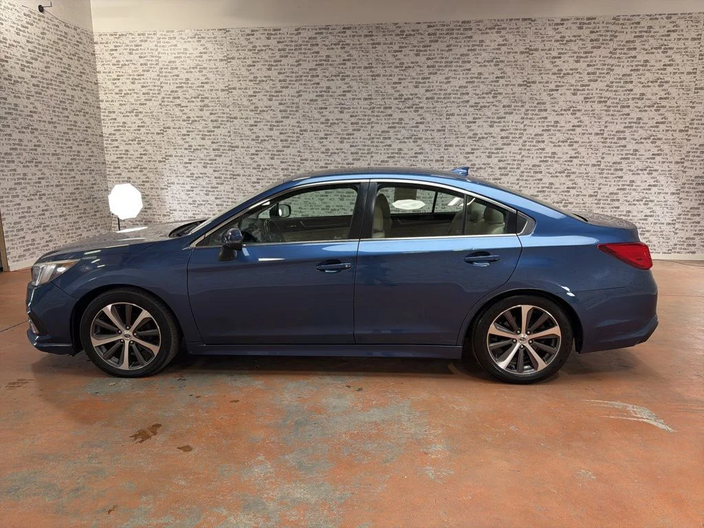 Used 2019 Blue Subaru 2.5i image 4
