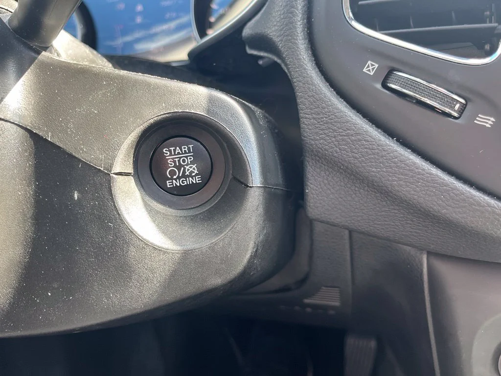 Used 2019 White Jeep Sport image 13