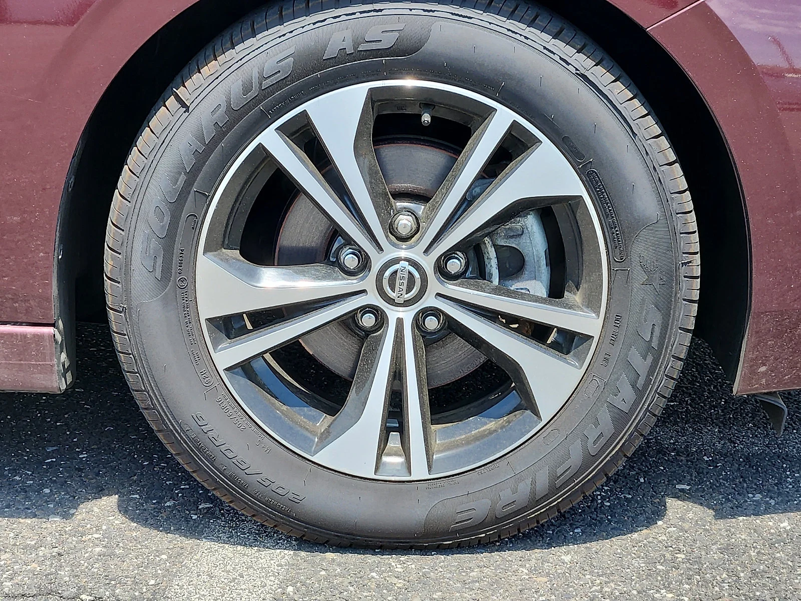 Used 2023 Rosewood Metallic Nissan SV image 8
