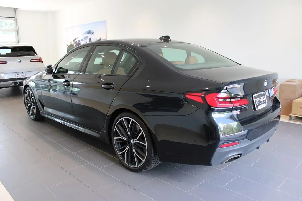 Used 2021 Black Sapphire Metallic BMW 530i image 29