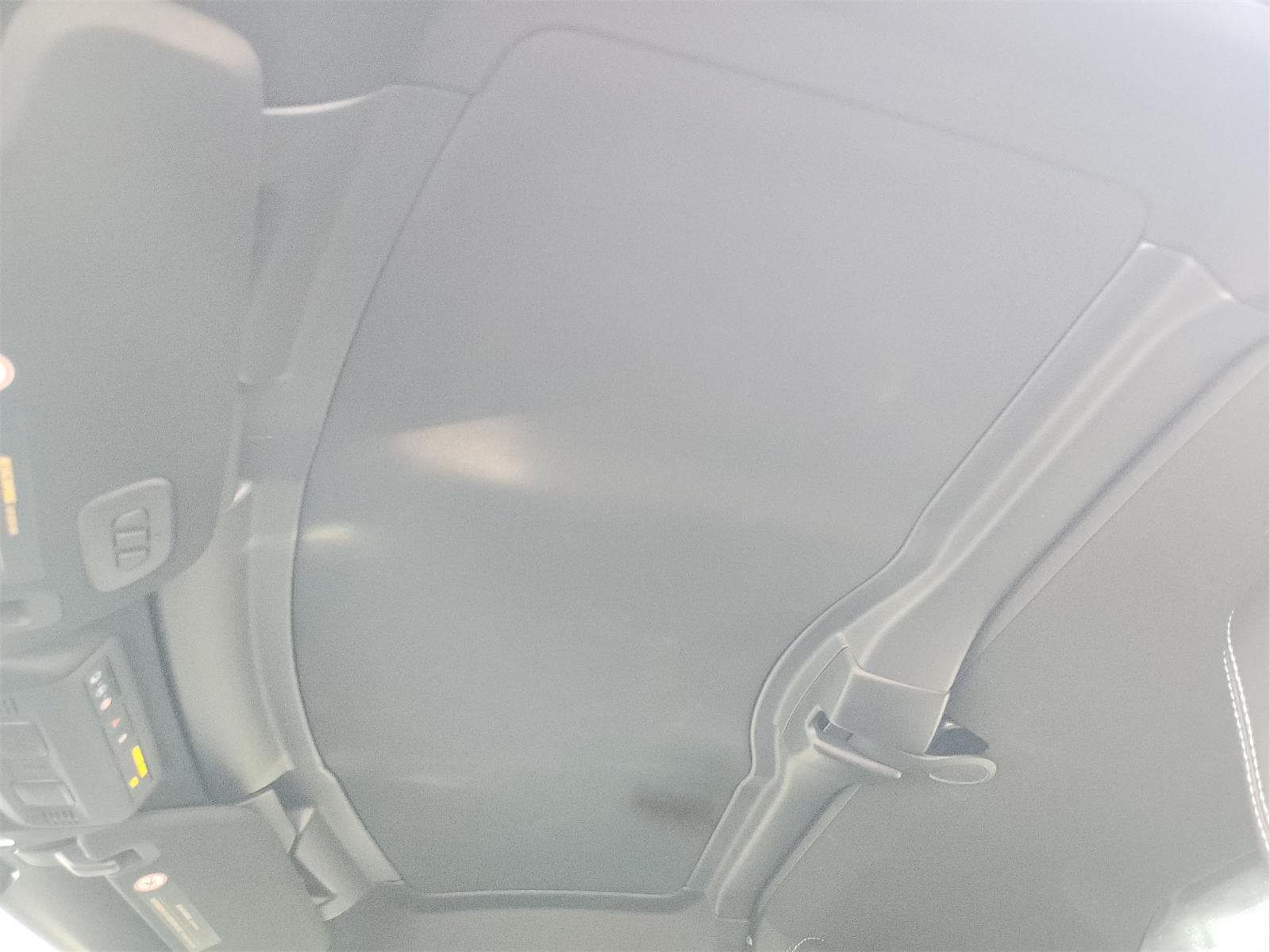 2021 Chevrolet Corvette Stingray photo 25 of 31
