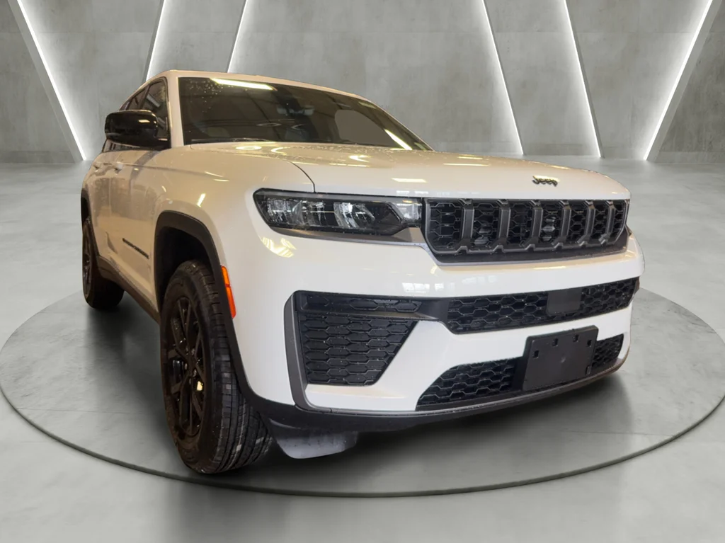 New 2026 Bright White Clearcoat Jeep Altitude image 1