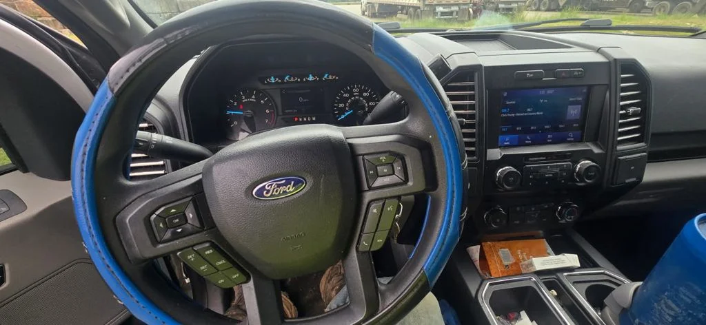 Used 2020 White Ford XL image 11
