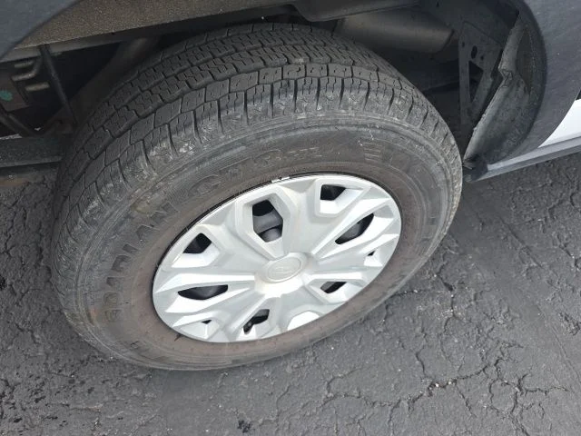 Used 2024 Oxford White Ford XLT image 25