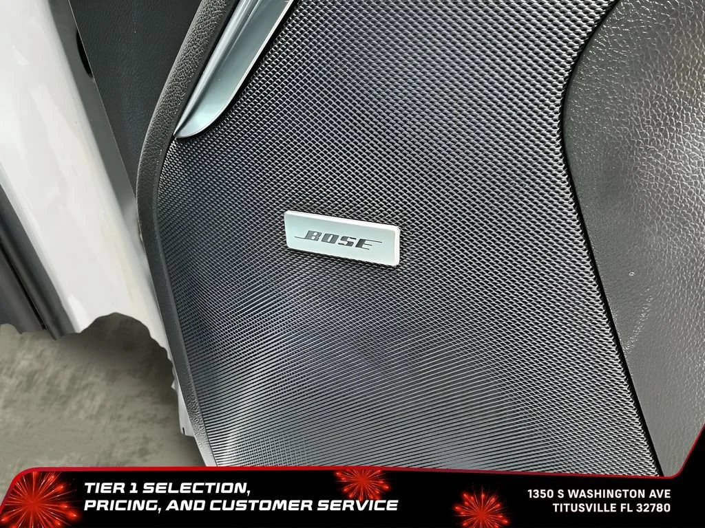 Used 2021 WHITE FROST TRICOAT GMC Denali image 25