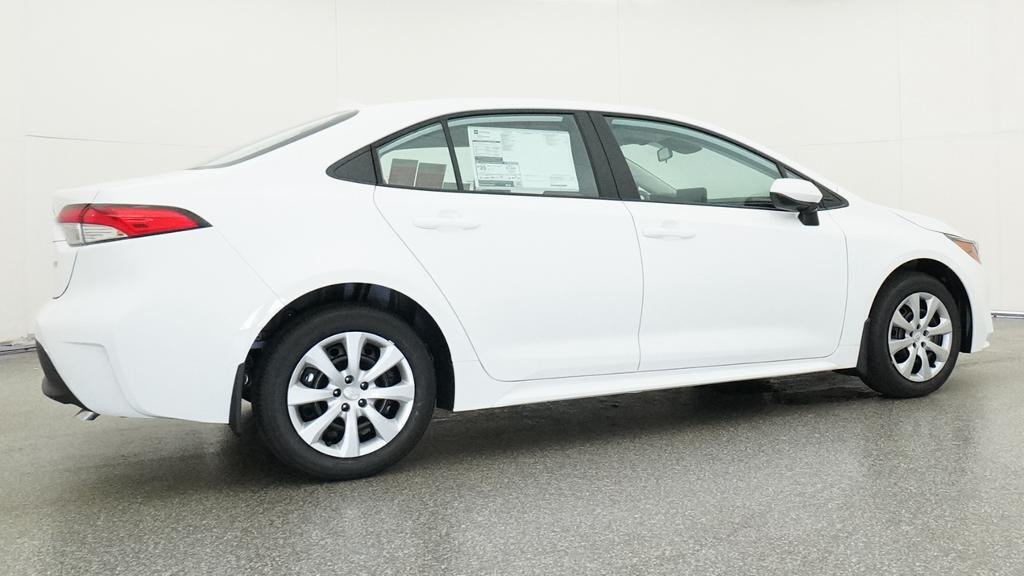 New 2026 Ice Cap Toyota LE image 15
