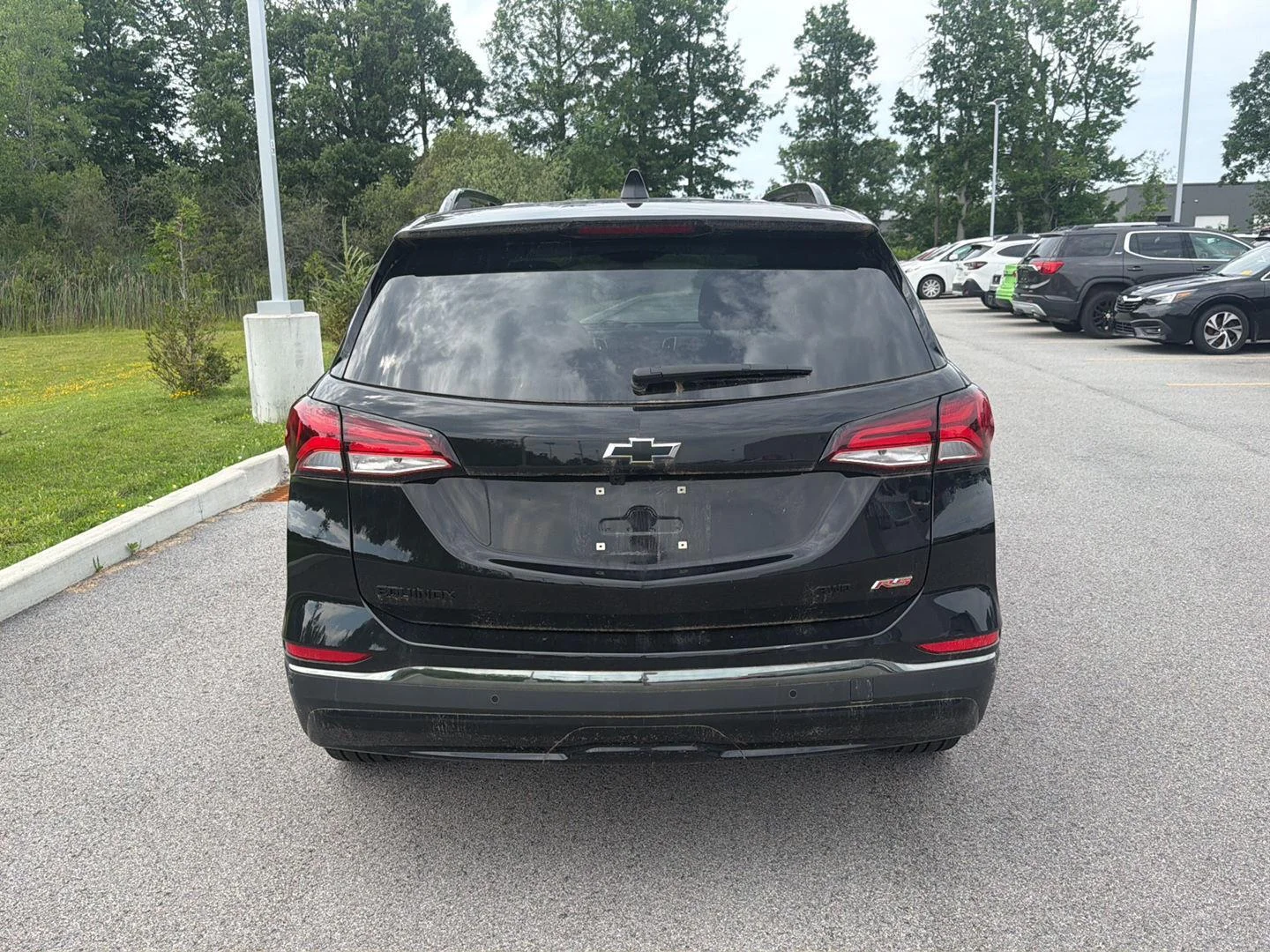 Used 2023 Mosaic Black Metallic Chevrolet RS image 5