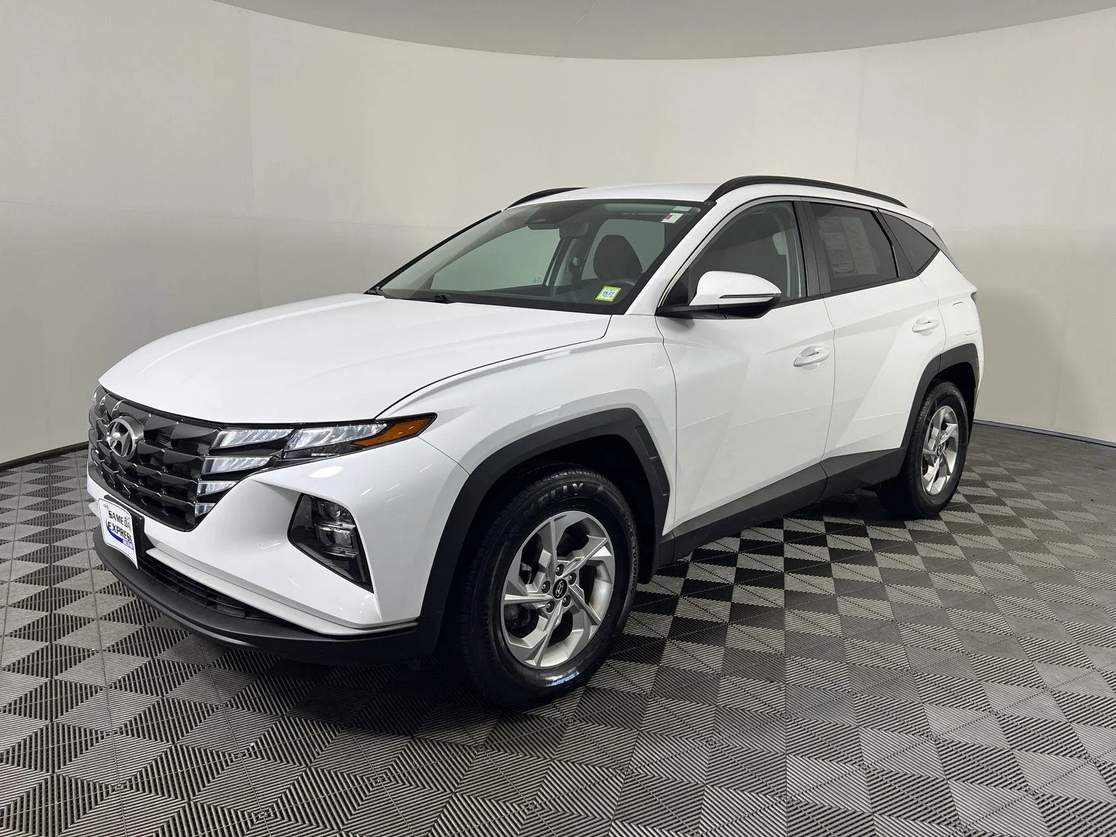 Used 2023 Wh Hyundai SEL image 30