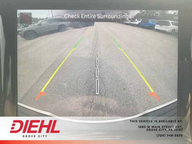 Used 2022 White Ram Laramie image 32
