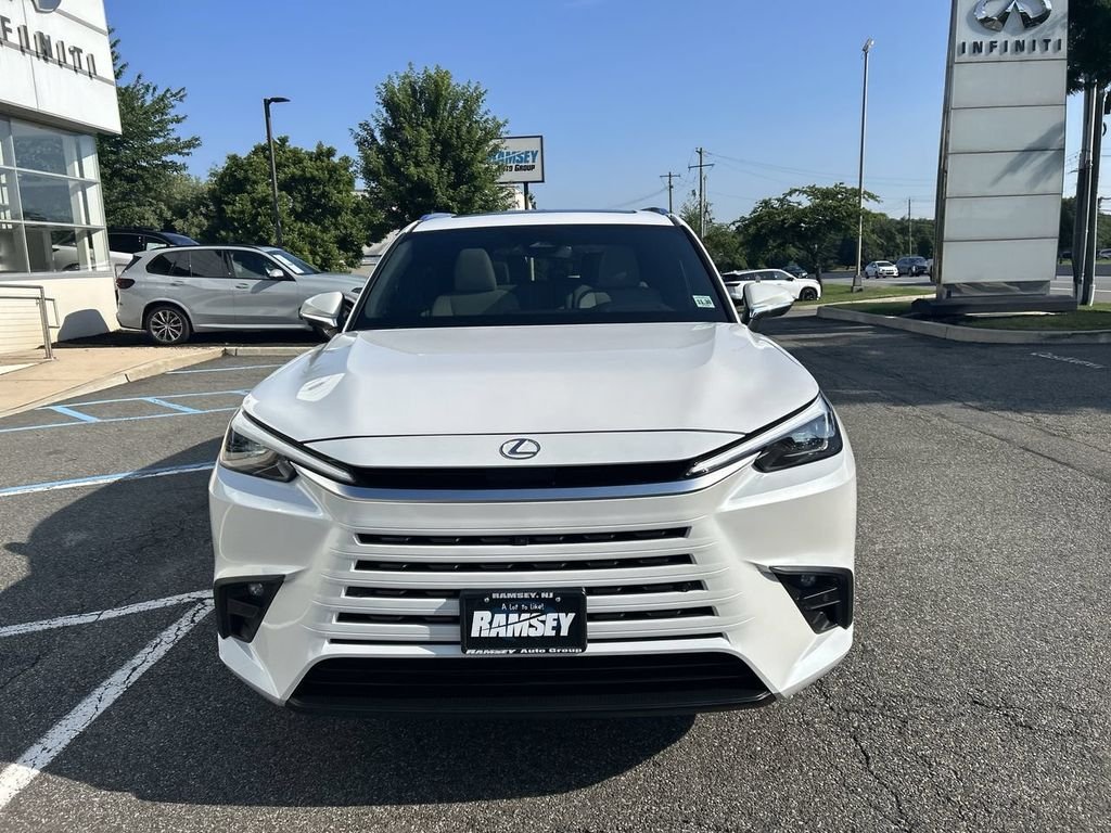Used 2026 Pearl Lexus 350 Premium image 3