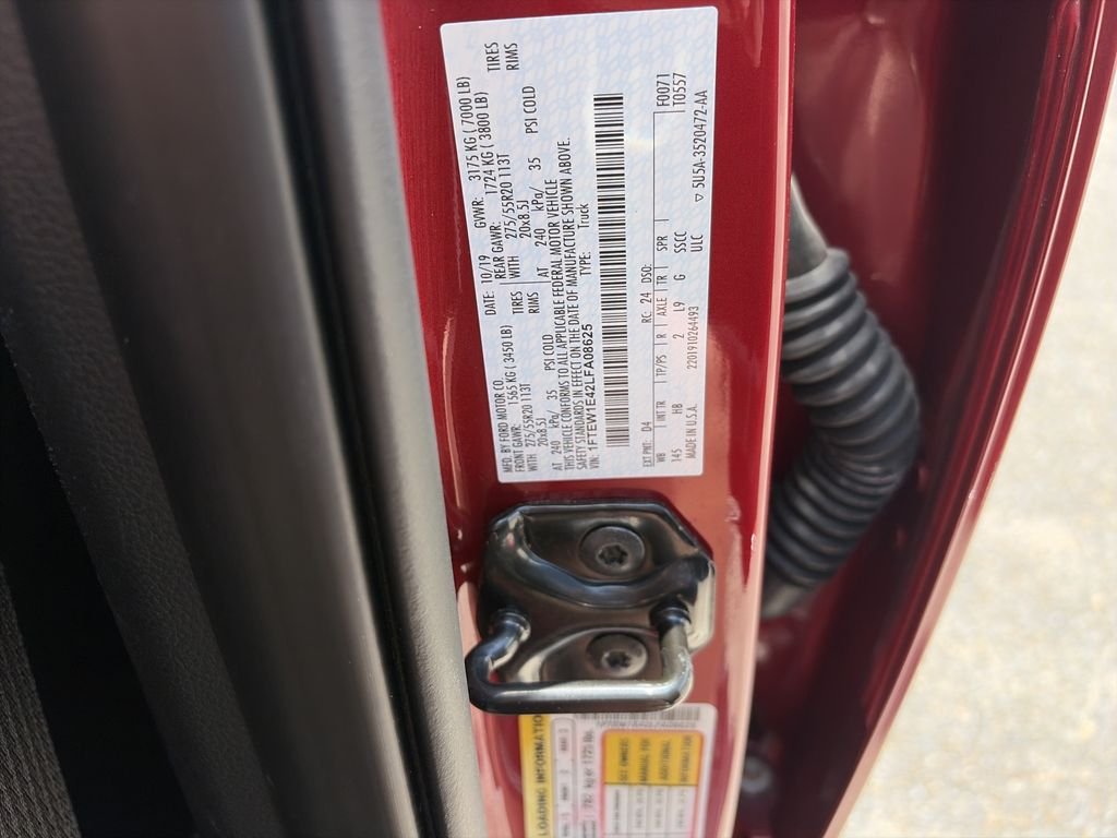 Used 2020 Red Ford Lariat image 35