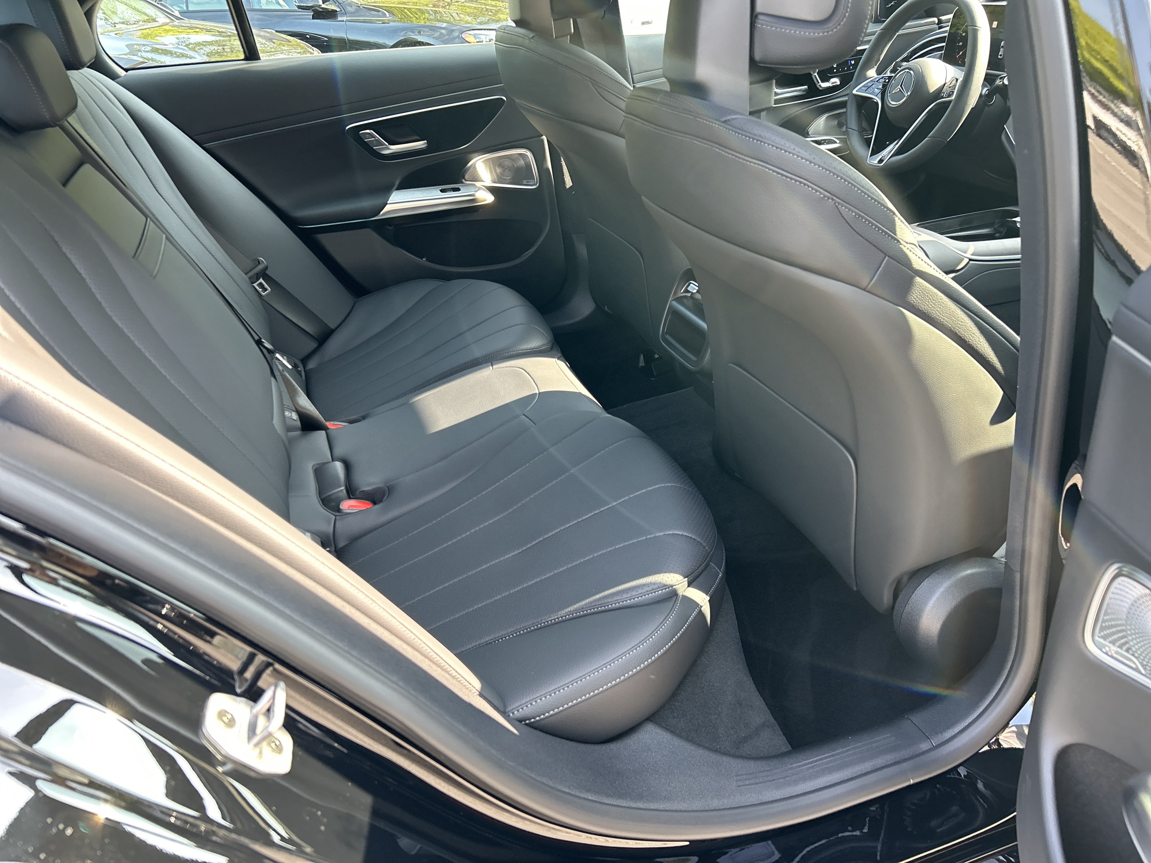 New 2026 Black Mercedes-Benz E 350 Sedan image 40