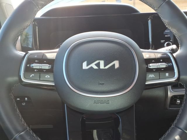 Used 2023 Black Kia X-Line EX image 27