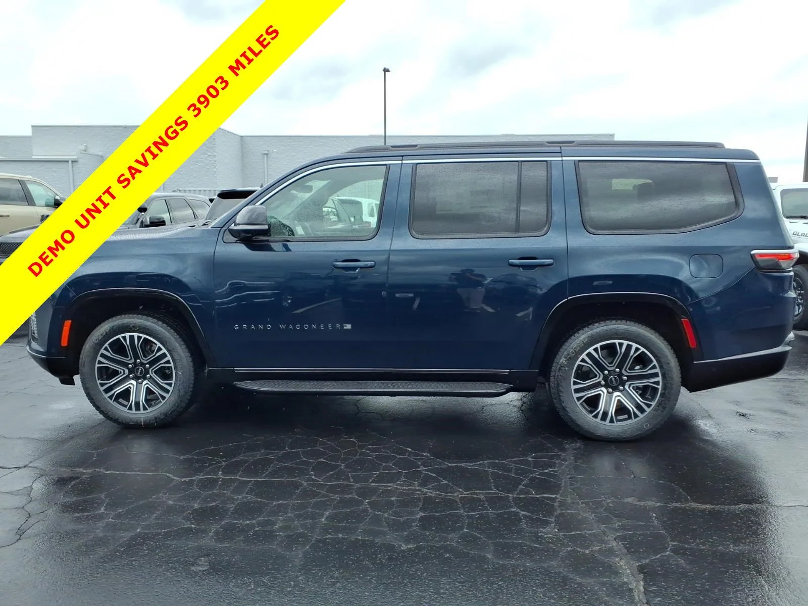 New 2026 Fathom Blue Pearlcoat Jeep  image 3