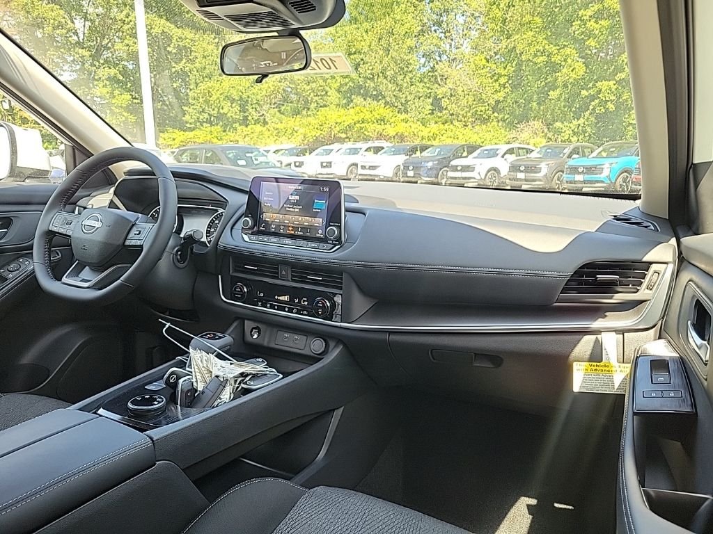 2026 Nissan Rogue SV - Photo 28