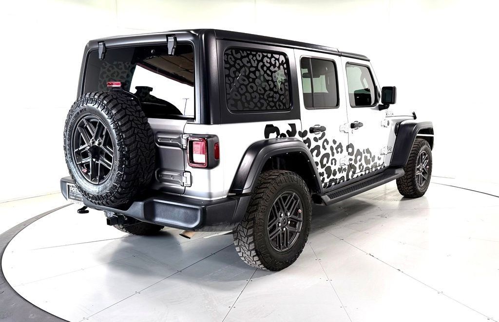 Used 2024 Silver Jeep Sport S image 4