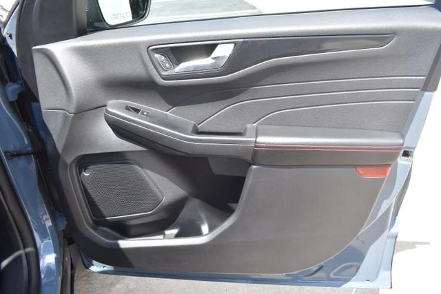 Used 2025 Blue Ford ST-Line Select image 18